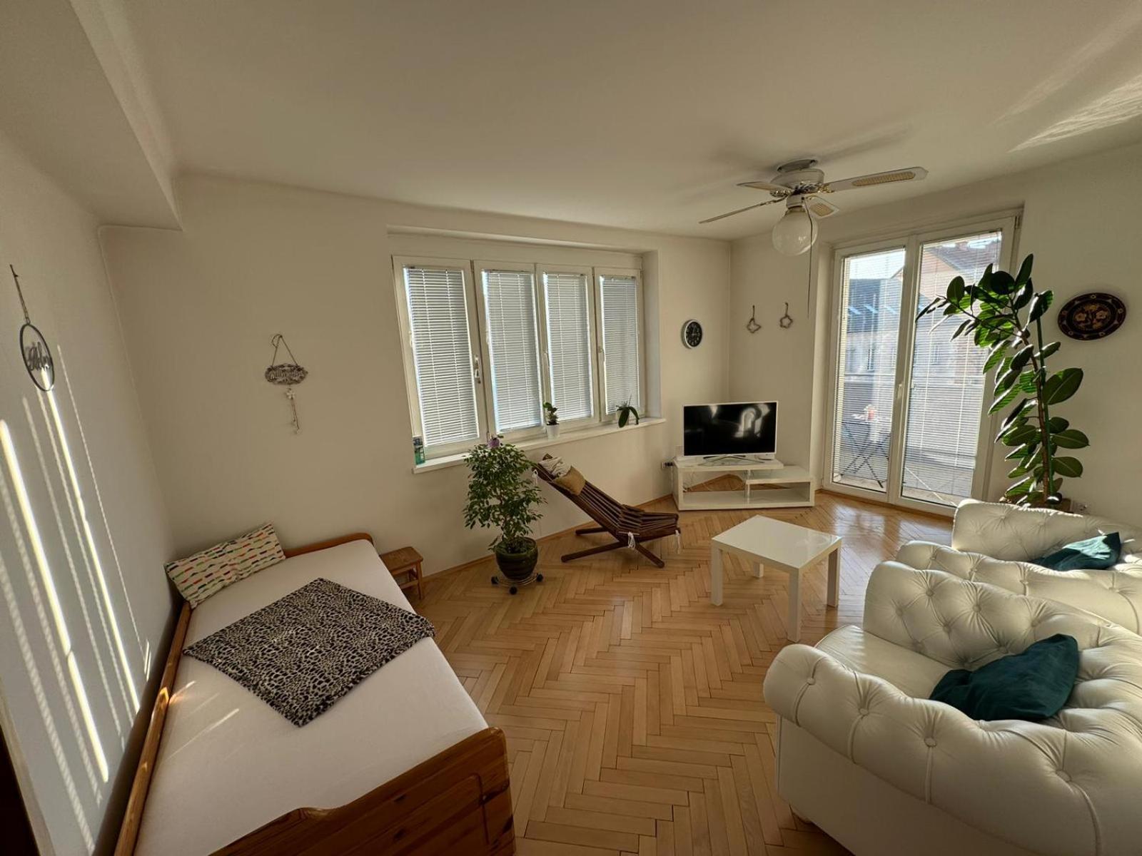 Marta Apartment Klagenfurt am Woerthersee Luaran gambar
